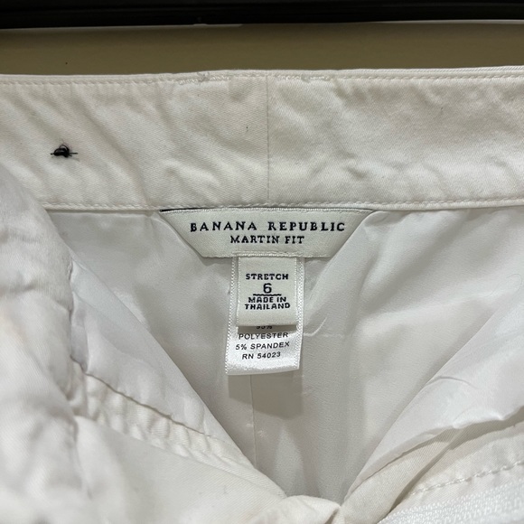 Banana Republic White Martin fit Capri Shorts - Picture 3 of 3